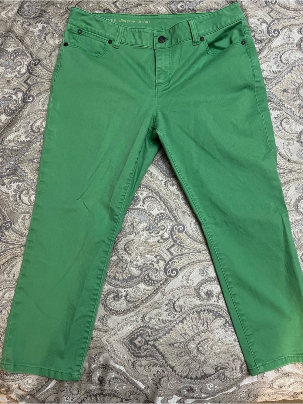 Talbots Green Signature Slim Crop Pants in excellent condition. Size 10p